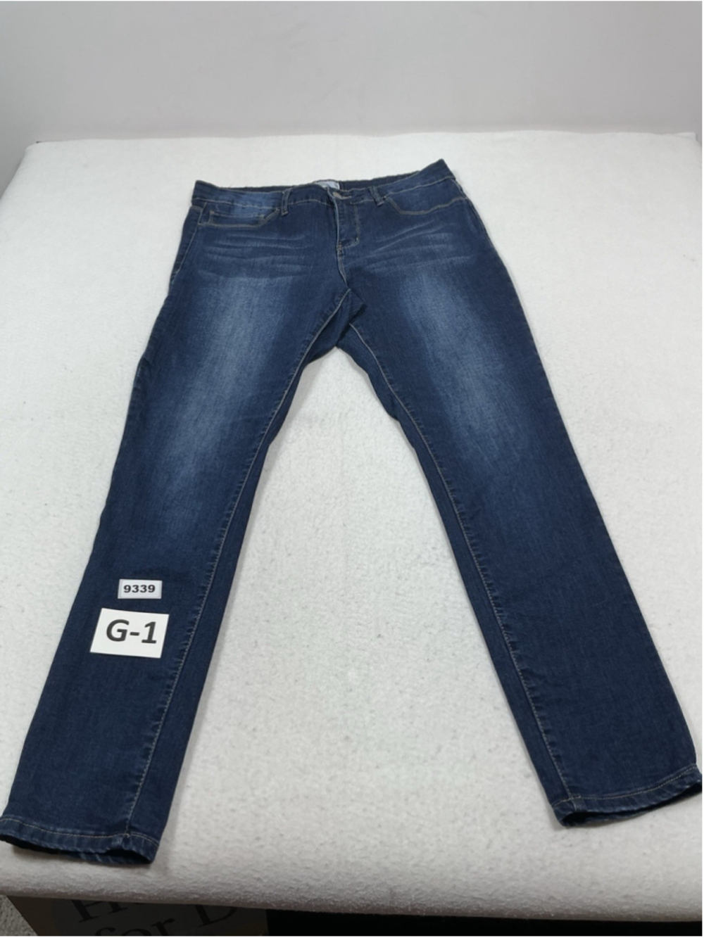 Womans Excellent Royalty Blue Jeans Size 14 Waist 34 Inches